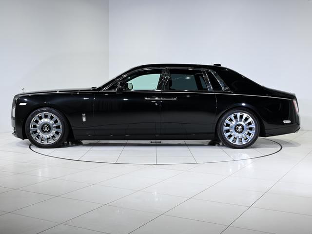 ファントム 　ＶＩＩＩ　Ｒｏｌｌｓ　Ｒｏｙｃｅ　認定中古車　Ｐｒｏｖｅｎａｎｃｅ　メーカー保証付　ロードサイド・アシスタンス（4枚目）