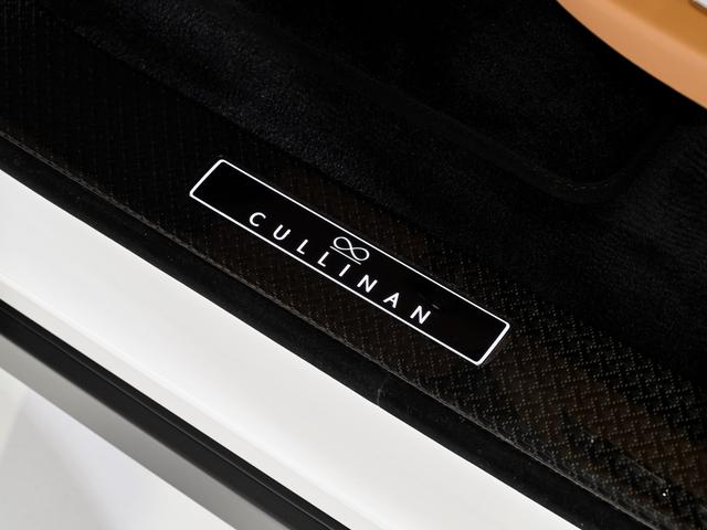 カリナン 　ＢＬＡＣＫ　ＢＡＤＧＥ　ＣＵＬＬＩＮＡＮ　Ｒｏｌｌｓ　Ｒｏｙｃｅ　認定中古車　Ｐｒｏｖｅｎａｎｃｅ　メーカー保証付　ロードサイド・アシスタンス（15枚目）