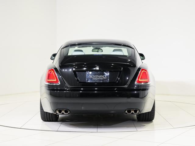 レイス ブラックバッジ スターライト・ヘッドライナー Rolls Royce 認定中古車 Provenance メーカー保証付 ロードサイド・アシスタンス(3枚目)