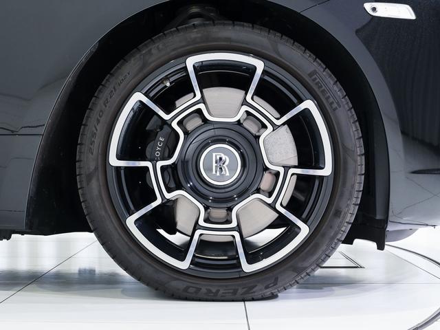 レイス ブラックバッジ スターライト・ヘッドライナー Rolls Royce 認定中古車 Provenance メーカー保証付 ロードサイド・アシスタンス(7枚目)