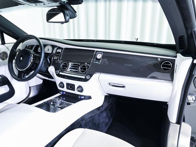 レイス ブラックバッジ スターライト・ヘッドライナー Rolls Royce 認定中古車 Provenance メーカー保証付 ロードサイド・アシスタンス(21枚目)