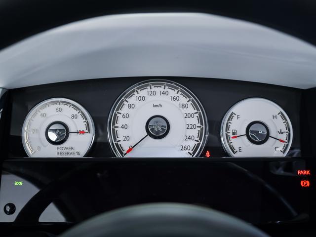 レイス ブラックバッジ スターライト・ヘッドライナー Rolls Royce 認定中古車 Provenance メーカー保証付 ロードサイド・アシスタンス(24枚目)