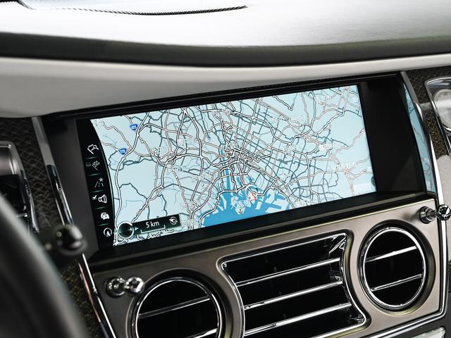 レイス ブラックバッジ スターライト・ヘッドライナー Rolls Royce 認定中古車 Provenance メーカー保証付 ロードサイド・アシスタンス(25枚目)