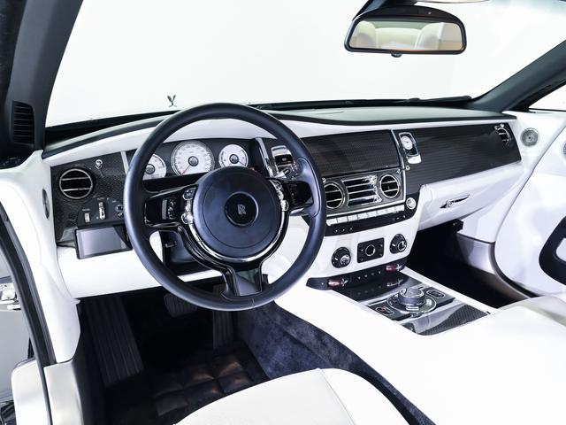 レイス ブラックバッジ スターライト・ヘッドライナー Rolls Royce 認定中古車 Provenance メーカー保証付 ロードサイド・アシスタンス(31枚目)