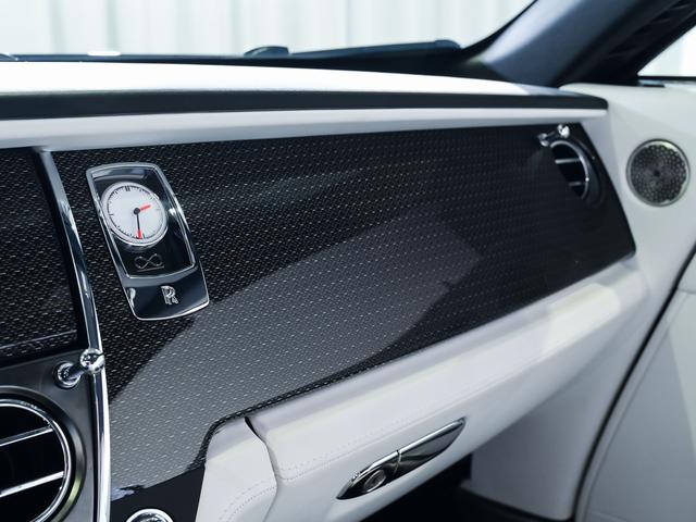 レイス ブラックバッジ スターライト・ヘッドライナー Rolls Royce 認定中古車 Provenance メーカー保証付 ロードサイド・アシスタンス(46枚目)