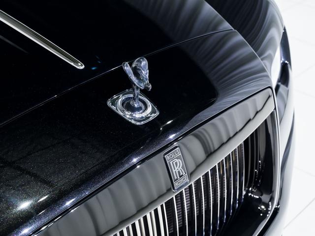 レイス ブラックバッジ スターライト・ヘッドライナー Rolls Royce 認定中古車 Provenance メーカー保証付 ロードサイド・アシスタンス(49枚目)