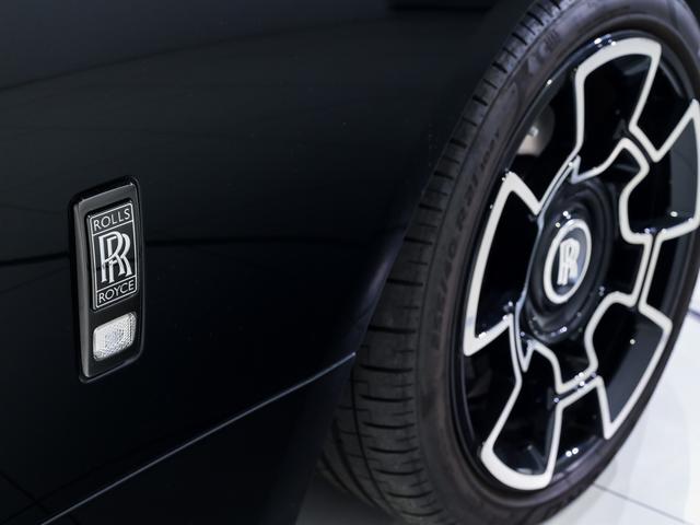 レイス ブラックバッジ スターライト・ヘッドライナー Rolls Royce 認定中古車 Provenance メーカー保証付 ロードサイド・アシスタンス(50枚目)