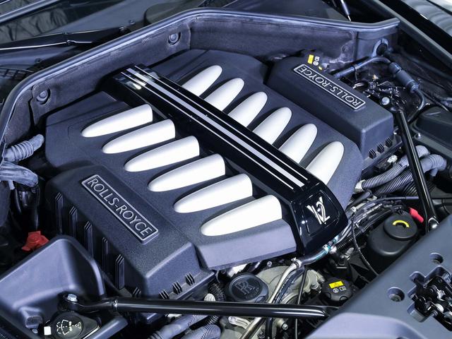 レイス ブラックバッジ スターライト・ヘッドライナー Rolls Royce 認定中古車 Provenance メーカー保証付 ロードサイド・アシスタンス(8枚目)