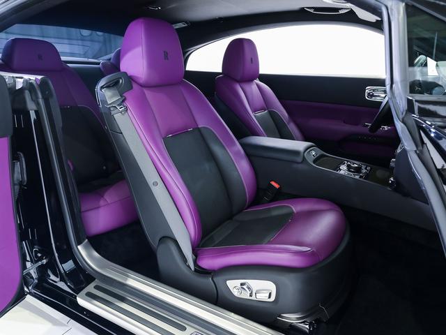 レイス ブラックバッジ スターライト・ヘッドライナー Rolls Royce 認定中古車 Provenance メーカー保証付 ロードサイド・アシスタンス(11枚目)