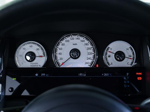 レイス ブラックバッジ スターライト・ヘッドライナー Rolls Royce 認定中古車 Provenance メーカー保証付 ロードサイド・アシスタンス(19枚目)