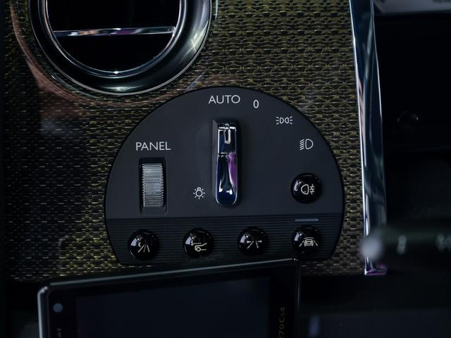 レイス ブラックバッジ スターライト・ヘッドライナー Rolls Royce 認定中古車 Provenance メーカー保証付 ロードサイド・アシスタンス(38枚目)