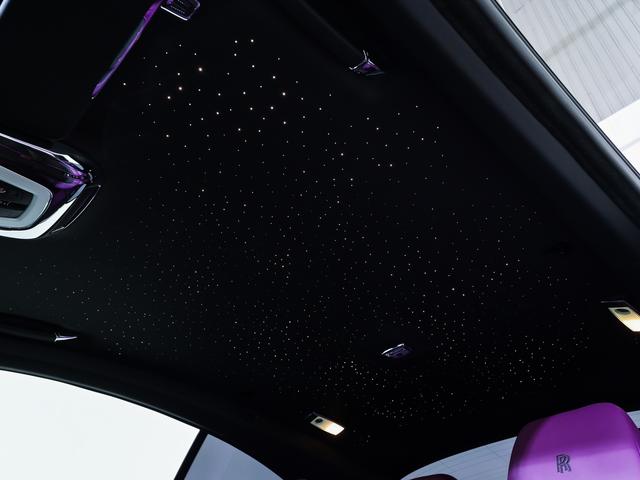 レイス ブラックバッジ スターライト・ヘッドライナー Rolls Royce 認定中古車 Provenance メーカー保証付 ロードサイド・アシスタンス(42枚目)