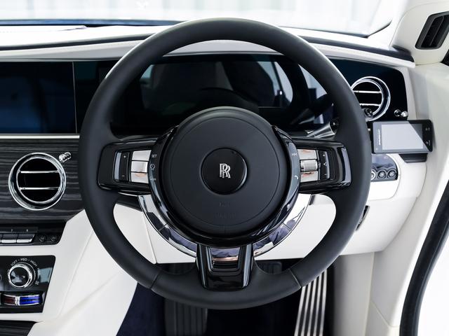 スペクター フェンダー・コーチライン Starlight Doors Rolls Royce 認定中古車 Provenance メーカー保証付 ロードサイド・アシスタンス(22枚目)