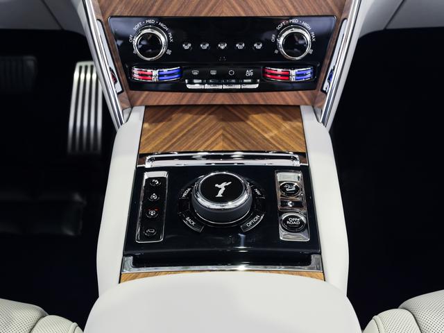 カリナン Series2 Rolls Royce 認定中古車 Provenance メーカー保証付 ロードサイド・アシスタンス(32枚目)