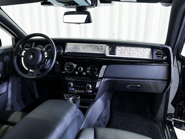 ファントム Extended Wheelbase VIII Rolls Royce 認定中古車 Provenance メーカー保証付 ロードサイド・アシスタンス(21枚目)