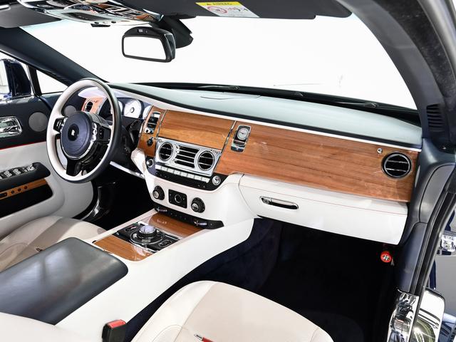 レイス 6.6 スターライト・ヘッドライナー Rolls Royce 認定中古車 Provenance メーカー保証付 ロードサイド・アシスタンス(17枚目)