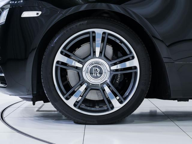 レイス 6.6 スターライトヘッドライナー/TVチューナー Rolls Royce 認定中古車 Provenance メーカー保証付 ロードサイド・アシスタンス(7枚目)