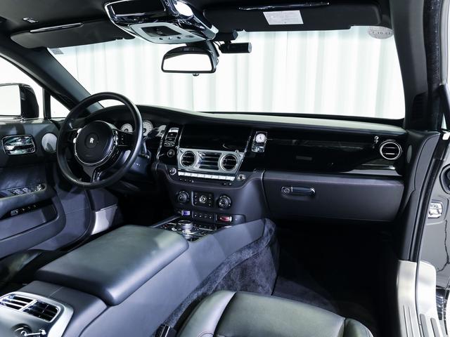 レイス 6.6 スターライトヘッドライナー/TVチューナー Rolls Royce 認定中古車 Provenance メーカー保証付 ロードサイド・アシスタンス(17枚目)