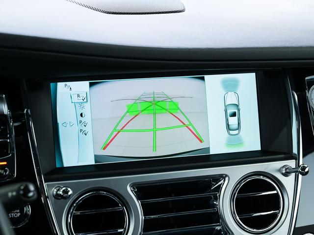 レイス 6.6 スターライトヘッドライナー/TVチューナー Rolls Royce 認定中古車 Provenance メーカー保証付 ロードサイド・アシスタンス(22枚目)