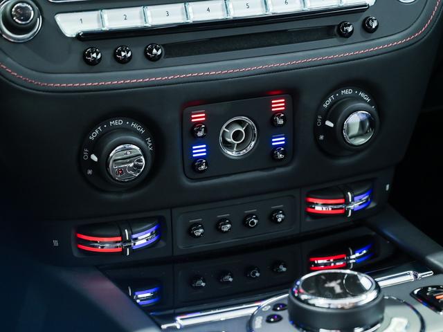 レイス 6.6 スターライトヘッドライナー/TVチューナー Rolls Royce 認定中古車 Provenance メーカー保証付 ロードサイド・アシスタンス(24枚目)