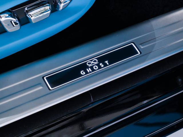 ゴースト 6.75 4WD シューティングスター・ヘッドライナー Rolls Royce 認定中古車 Provenance メーカー保証付 ロードサイド・アシスタンス(12枚目)