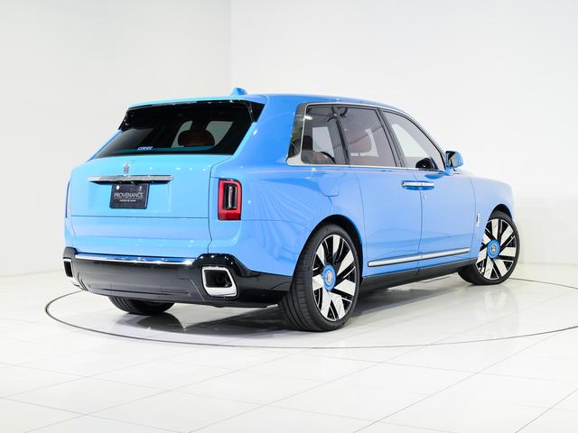カリナン 6.75 4WD シューティングスターヘッドライナー Rolls Royce 認定中古車 Provenance メーカー保証付 ロードサイド・アシスタンス(5枚目)