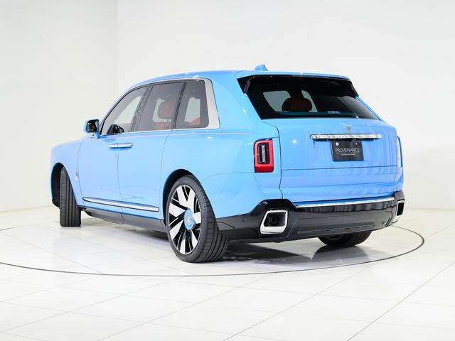 カリナン 6.75 4WD シューティングスターヘッドライナー Rolls Royce 認定中古車 Provenance メーカー保証付 ロードサイド・アシスタンス(6枚目)