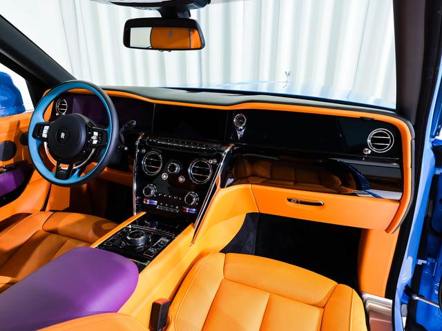 カリナン 6.75 4WD シューティングスターヘッドライナー Rolls Royce 認定中古車 Provenance メーカー保証付 ロードサイド・アシスタンス(19枚目)