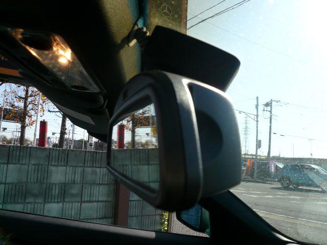 3シリーズ 330Ciカブリオーレ ミラーETC 社外ナビ バックカメラ レザーシート パワーシート シートヒーター 純正17インチAW 盗難防止システム 記録簿 HIDヘッドライト(13枚目)