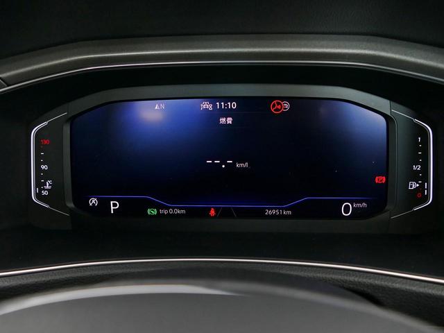 Ｔ－ロック ＴＳＩ　スタイルデザインパッケージ　メーカー直営認定中古車　１オーナ　禁煙車　ＬＥＤライト　スマートキースペア有　純正ナビ　ブルートゥース接続　カープレイアンドロイドオート対応　リアオートゲート　バックカメラ　アダプティブクルーズ（7枚目）