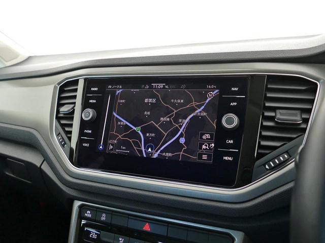 Ｔ－ロック ＴＳＩ　スタイルデザインパッケージ　メーカー直営認定中古車　１オーナ　禁煙車　ＬＥＤライト　スマートキースペア有　純正ナビ　ブルートゥース接続　カープレイアンドロイドオート対応　リアオートゲート　バックカメラ　アダプティブクルーズ（10枚目）