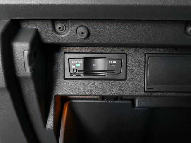 Ｔ－ロック ＴＳＩ　スタイルデザインパッケージ　メーカー直営認定中古車　１オーナ　禁煙車　ＬＥＤライト　スマートキースペア有　純正ナビ　ブルートゥース接続　カープレイアンドロイドオート対応　リアオートゲート　バックカメラ　アダプティブクルーズ（22枚目）