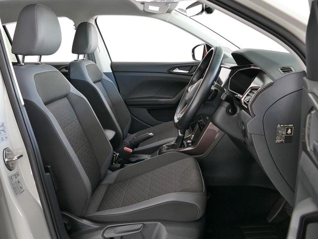 T-クロス カッパースタイル メーカー直営認定中古車 当社デモカー 禁煙車 純正ナビ ブルートゥース接続 カープレイアンドロイドオート対応 バックカメラ スマートキースペア有 アダプティブクルーズ バックカメラ LEDライト(11枚目)