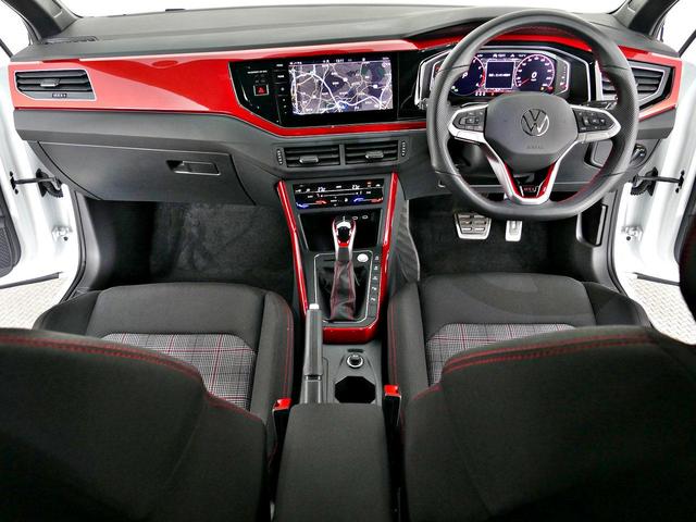 ポロＧＴＩ ベースグレード　メーカー直営認定中古車　１オーナ　禁煙車　純正ナビ　デジタルコックピット　ブルートゥース接続カープレイアンドロイドオート対応　スマートキースペア有　ＬＥＤライト（26枚目）