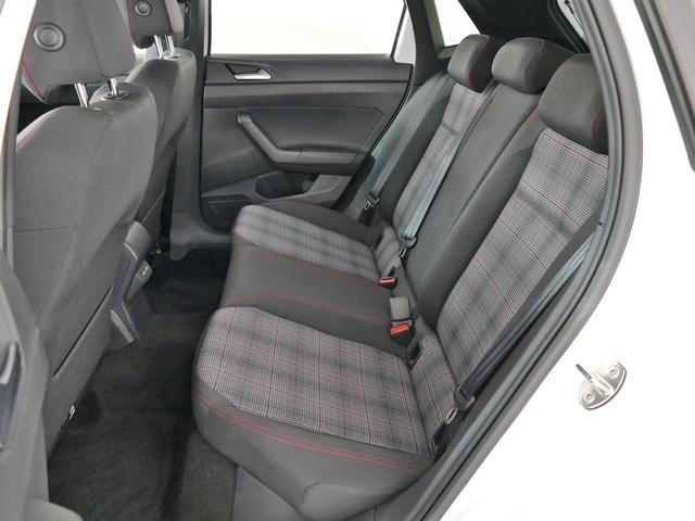 ポロＧＴＩ ベースグレード　メーカー直営認定中古車　１オーナ　禁煙車　純正ナビ　デジタルコックピット　ブルートゥース接続カープレイアンドロイドオート対応　スマートキースペア有　ＬＥＤライト（30枚目）