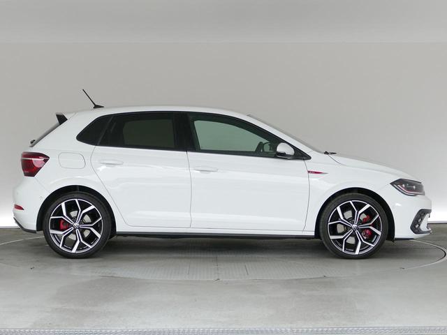 ポロＧＴＩ ベースグレード　メーカー直営認定中古車　１オーナ　禁煙車　純正ナビ　デジタルコックピット　ブルートゥース接続カープレイアンドロイドオート対応　スマートキースペア有　ＬＥＤライト（36枚目）