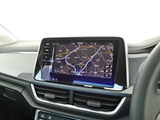 Ｔ－ロック ＴＳＩ　スタイル　メーカー直営認定中古車　１オーナ　ＬＥＤライト　純正ナビ　ブルートゥース通信　カープレイアンドロイドオート対応　スマートキースペア有　前車追従アダプティブクルーズ　ＥＴＣバックカメラ　リヤオートゲート（13枚目）