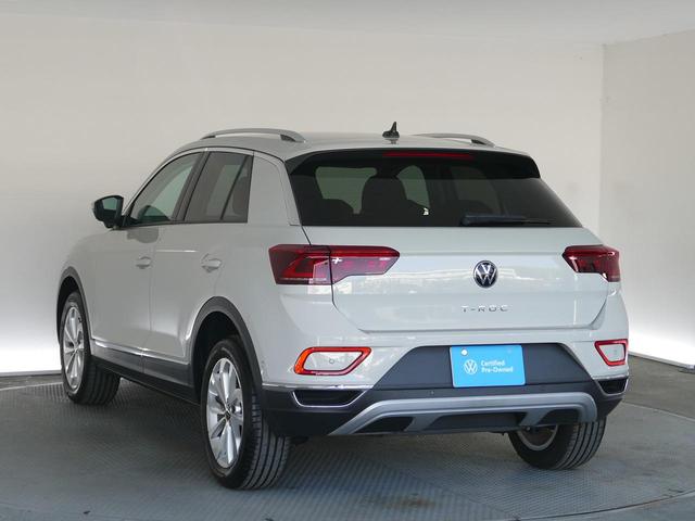 Ｔ－ロック ＴＳＩ　スタイル　メーカー直営認定中古車　１オーナ　ＬＥＤライト　純正ナビ　ブルートゥース通信　カープレイアンドロイドオート対応　スマートキースペア有　前車追従アダプティブクルーズ　ＥＴＣバックカメラ　リヤオートゲート（39枚目）