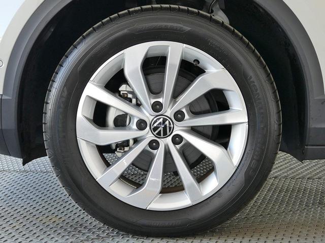 Ｔ－ロック ＴＳＩ　スタイル　メーカー直営認定中古車　１オーナ　ＬＥＤライト　純正ナビ　ブルートゥース通信　カープレイアンドロイドオート対応　スマートキースペア有　前車追従アダプティブクルーズ　ＥＴＣバックカメラ　リヤオートゲート（42枚目）