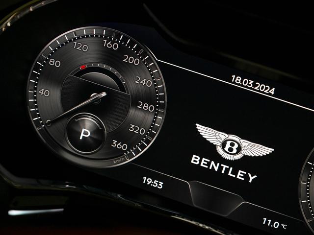 フライングスパー Ｖ８　Ｓ　Ｆｌｙｉｎｇ　Ｓｐｕｒブラックラインスペック　２２インチ１０本ツインスポークホイール－ブラックペイント　Ｂｅｎｔｌｅｙ　ローティング　ディスプレー　ツーリングスペック（11枚目）