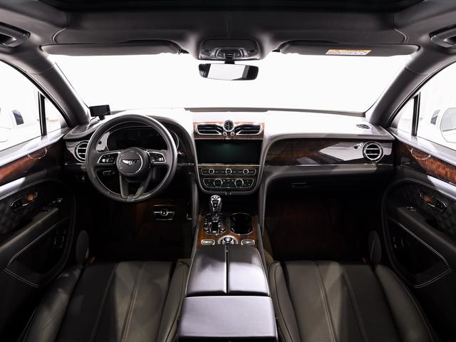 ベンテイガ V8 ベントレー認定中古車 メーカー保証付 ベントレー ケアプログラム ベントレー エマージェンシーアシスタンス CERTIFIED BY BENTLEY(15枚目)