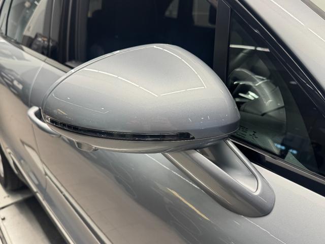 マカン マカン スポーツクロノパッケージ ・PASM・パワーステアリングプラス・19インチMacanSportホイール・シートヒーター・ポルシェエントリー&ドライブ・スポーツデザインドアミラー・14wayパワーシート(10枚目)