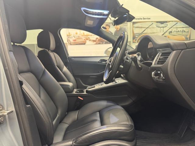 マカン マカン スポーツクロノパッケージ ・PASM・パワーステアリングプラス・19インチMacanSportホイール・シートヒーター・ポルシェエントリー&ドライブ・スポーツデザインドアミラー・14wayパワーシート(15枚目)