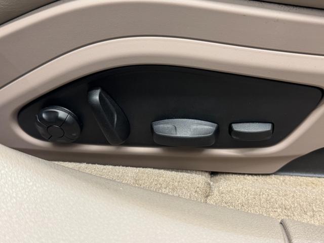 パナメーラ ベースグレード 1オーナー・スポーツクロノパッケージ・パノラマ ルーフシステム・20インチAW・マッサージ機能(フロント)シートベンチレーション(フロント)・シートヒーター(リア)・断熱遮音ガラス(17枚目)