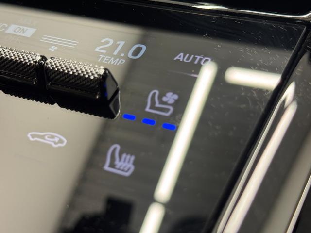 パナメーラ ベースグレード 1オーナー・スポーツクロノパッケージ・パノラマ ルーフシステム・20インチAW・マッサージ機能(フロント)シートベンチレーション(フロント)・シートヒーター(リア)・断熱遮音ガラス(37枚目)