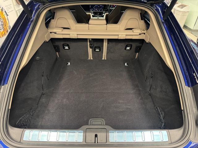 パナメーラ ベースグレード 1オーナー・スポーツクロノパッケージ・パノラマ ルーフシステム・20インチAW・マッサージ機能(フロント)シートベンチレーション(フロント)・シートヒーター(リア)・断熱遮音ガラス(49枚目)