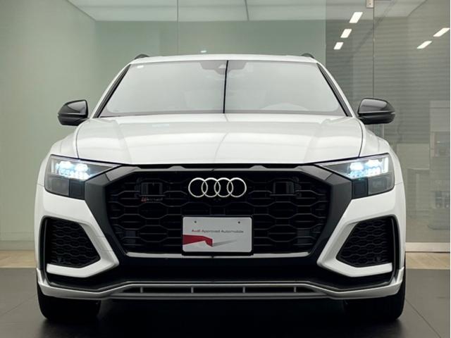 アウディ ＲＳ Ｑ８