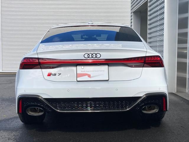 アウディ ＲＳ７スポーツバック