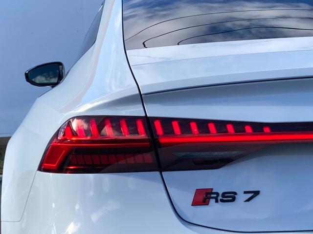 アウディ ＲＳ７スポーツバック