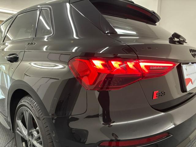 テールライトにもＬＥＤ採用！美しいデザインと共に、後方からの視認性も良好です！